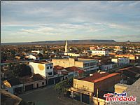 Igreja ao fundo